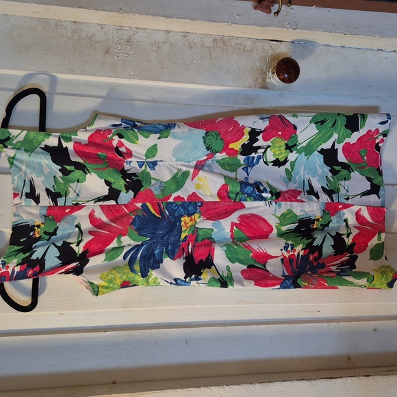 Sheath Dress - Picture 2 of 3